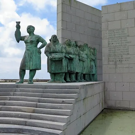 Harbour Views Penthouse * Póvoa de Varzim